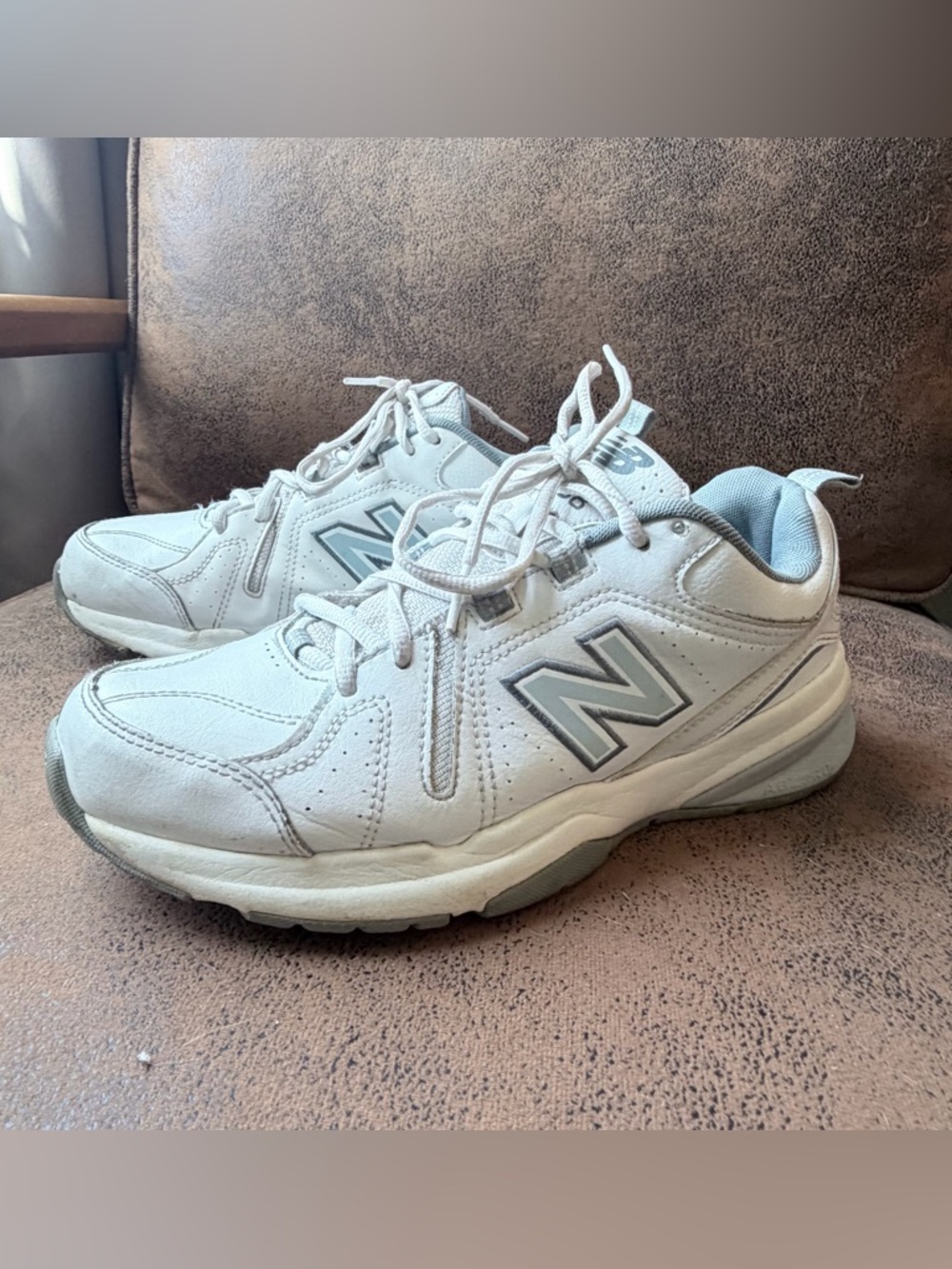 New Balance 608 Womens Sz 9.5 White Blue Casual Sneaker Walking Shoes Mens Sz8